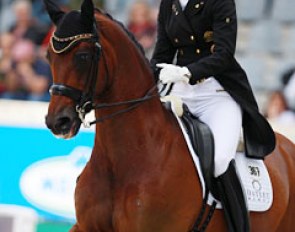 Lyndal Oatley on Sandro Boy