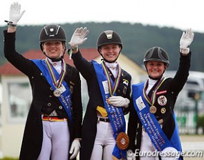 Florine Kienbaum, Sanneke Rothenberger, and Diana Porsche on the kur podium at the 2016 European Under 25 Championships :: Photo © Astrid Appels