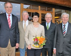 The new Trakehner board of directors: Norbert Camp, Hans-Wilhelm Bunte, Marion Drache, Josef Kirchbeck und Dr. Hans-Peter Karp :: Photo © Sigrun Wiecha