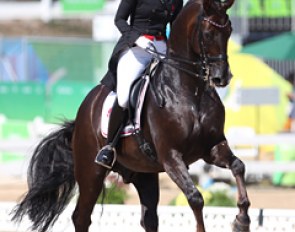 Anna Kasprzak on Donnperignon