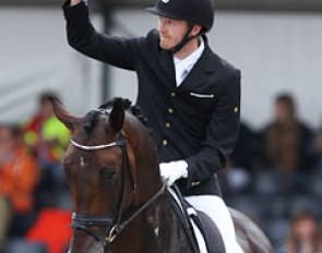 Danish Thomas Sigtenbjerggaard on the giant Vincent Maranello (by Zack x Future Cup). Super powerful horse with huge scope in his gaits, but he's too weak and wobbly at the moment with a clear lack of self carriage