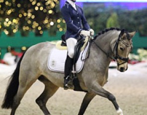 Lena Bücker on Newlands Una Luna