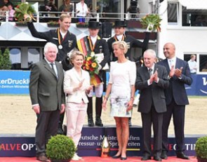 The kur podium at the 2017 German Championships with Sönke Rothenberger, Isabell Werth, and Dorothee Schneider