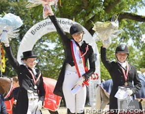 The Under 25 podium at the 2017 Danish Championships: Marlene Storkborg, Sille Engermann, Sofie Andersen Rasmussen :: Photo © Ridehesten