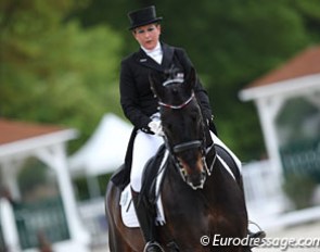 Luxembourg's Verena Waehnert-Heinz on the 12-year old Oldenburg gelding Statesman OLD (by Stedinger x Donnerschwee)