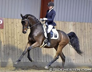 Silje Bakken on Duque Majlund :: Photo © Ridehesten