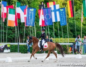 Turkish Yagmur Ozturk and Icarus van de Bulksehoeve