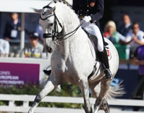 Maria Caetano on Coroado