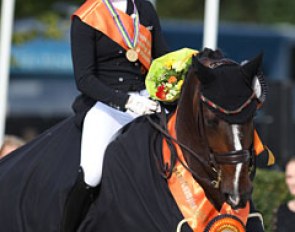 Hannah Erbe and Carlos win triple gold