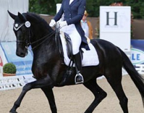 Tatiana Kosterina and Diavolessa at the 2017 CDI Hamburg :: Photo © LL-foto