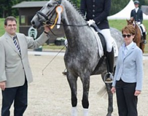 Frederic Wandres and Hot Hit win the 2017 CDN Langenfeld Bundeschampionate qualifier :: Photo © Mirka Nilkens
