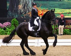 Lynnette Wadsworth and Wietze G claimed their second straight Grand Prix Freestyle Adult Amateur Championship at the 2017 US Dressage Finals :: Photo © Sue Stickle