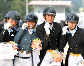 Ecuador wins team gold at the 2017 Bolivarian Games in Santa Marta, Colombia :: Photo © Hector Garrido