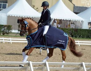 Jade Leborgne and Delyr des Bourdons win the 4-year old division at the 2017 French Young Pony Championships :: Photo © Les Garennes