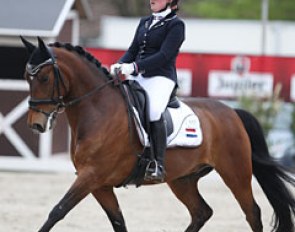Anna Sophie Huisman on Spoekedammetjes Nikos