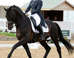 Cara Sweeney and the 2005 Bundeschampion Trakehner Kaiserdom at the 2017 CDN Somerford