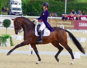 Charlotte Dujardin and Mount St. John Freestyle win the Prix St Georges title at the 2017 British Championships