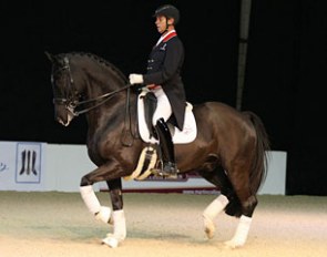 Carl Hester in a demo ride on Jane Forbes Clark's Alcazar at his career celebration One on One at Fifty :: Photo © Bob Langrish