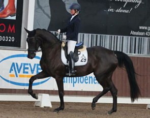 Kara Bosman and Obelle Amour de Tamise at the 2017 Corsendonk Cup :: Photo © Danny Bonnet