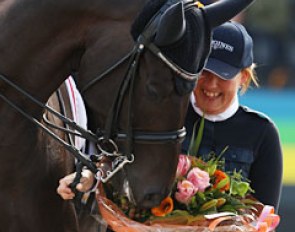 Kipling sees a snack in the bouquet
