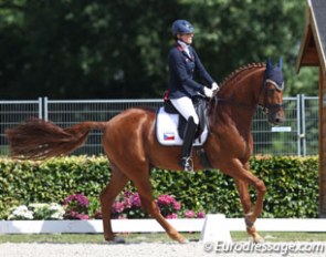 Hana Vasaryova on Santos Dumont (by Sarkozy x De Niro)