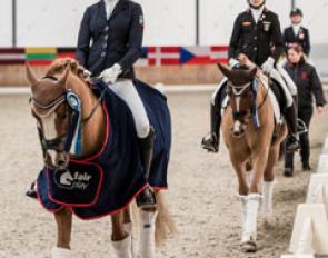 Henriette Schmidt on Mister Dornik leads the pony line up