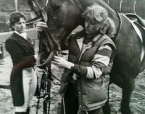 Ruth Klimke gets a helping hand from Claudia Rosner tacking Leonardo for his Grand Prix test at the 1982 CDN Neuwied