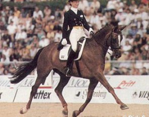 Louise Nathhorst and Walk on Top (by Wenzel) at the 1997 European Dressage Championships in Verden :: Photo © Dirk Caremans