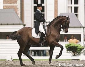 Anne van Olst and Potomac at the 1998 CDI Schoten :: Photo © Dirk Caremans