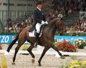 Arjen Teeuwissen on Goliath T at the 1999 European Championships :: Photo © Dirk Caremans
