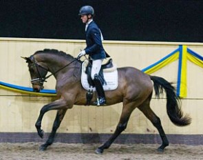 Campere E (by Ampere x Munchhausen)