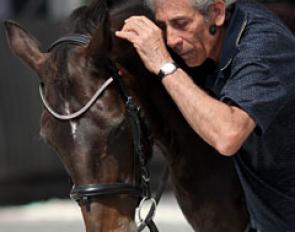 Manolo Mendez will be speaking on optimizing a horse's straightness, balance and performance through fascia retraining and postural rehabilitation