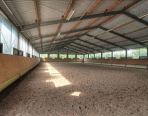 The 20 x 60 m indoor school