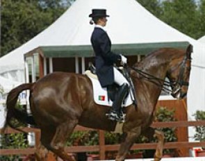 Maria Caetano on Diamant