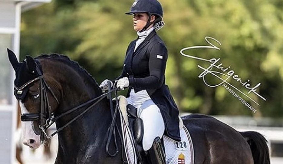 Jazmin Yom-Tov on For Joy in the 2022 European Under 25 Championships at Pilisjaszfalu :: Photo © Equigeniek