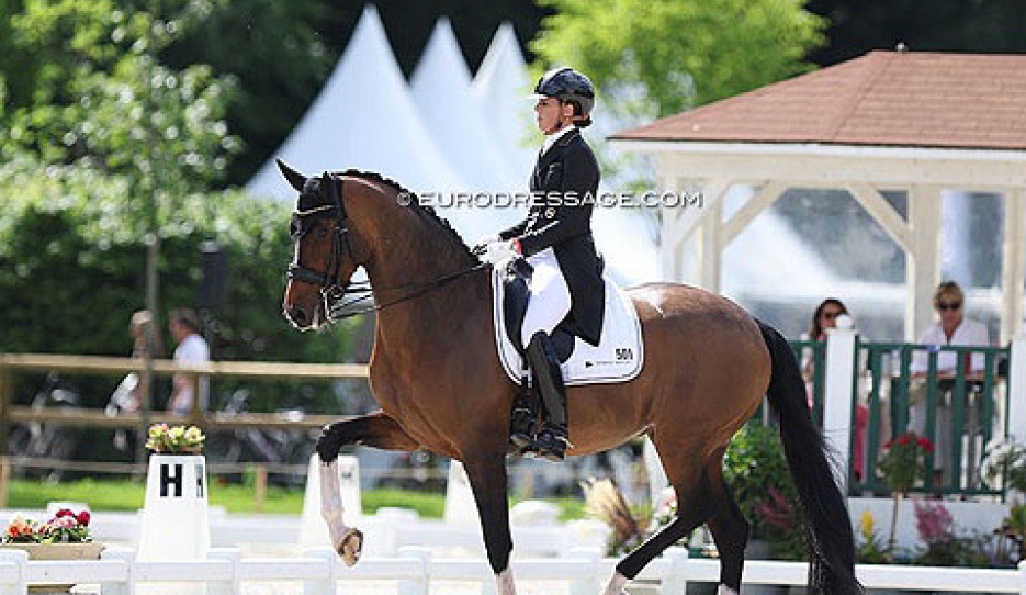 Lyndal Oatley and Elvive at the 2022 CDIO Compiegne :: Photo © Astrid Appels