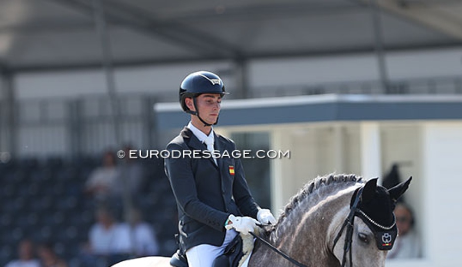 Alejandro Oliva and Dintel at the 2024 World Young Horse Championships :: Photo © Astrid Appels