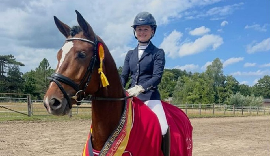 Phoebe Peters on Eugene Reesink's Trakehner Kanté at the 2025 Trakehner Championships in Münster