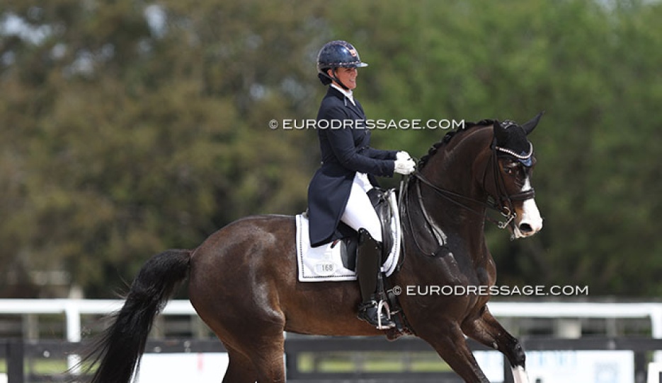 Rebecca Cohen and Tuschomie at the 2022 CDN Wellington :: Photo © Astrid Appels