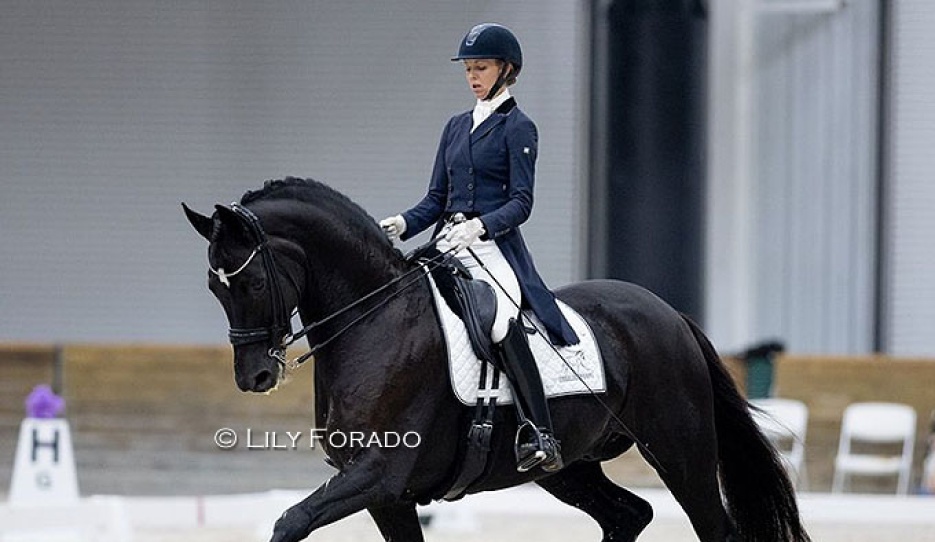 Laura Graves and SenSation at the 2023 CDI Ocala :: Photo © Lily Forado