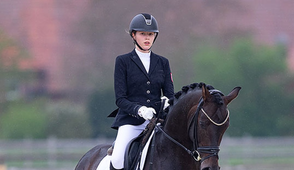 Maria Teresa Pohl and Harlem D at the 2021 Preis der Besten in Warendorf :: Photo © Sina Kuiper