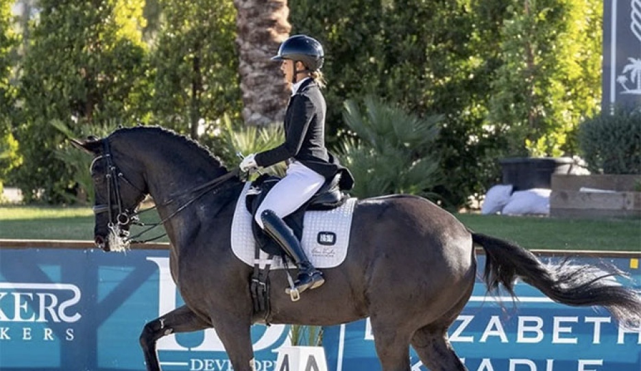 Genay Vaughn and Fleur Noir WSHS in the Inter II in California :: Photo © Terri Miller