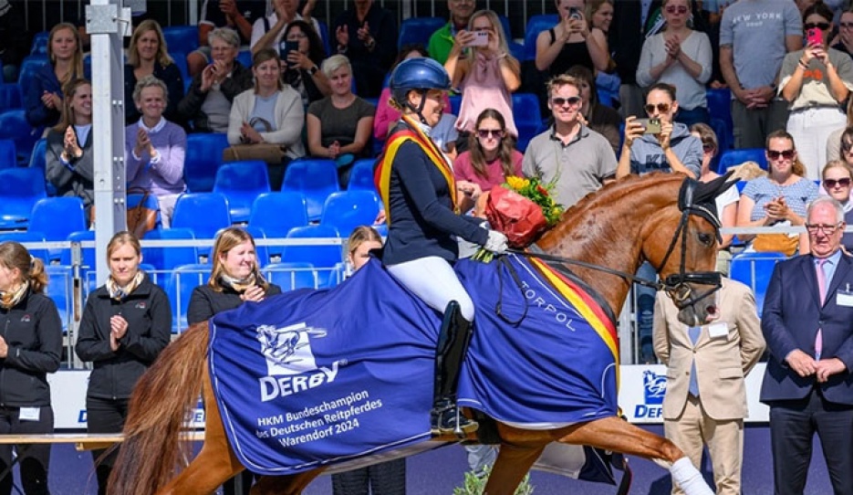 Sina Aringer with Senorita La Bonita :: Photo: ©Tanja Becker, Equitaris
