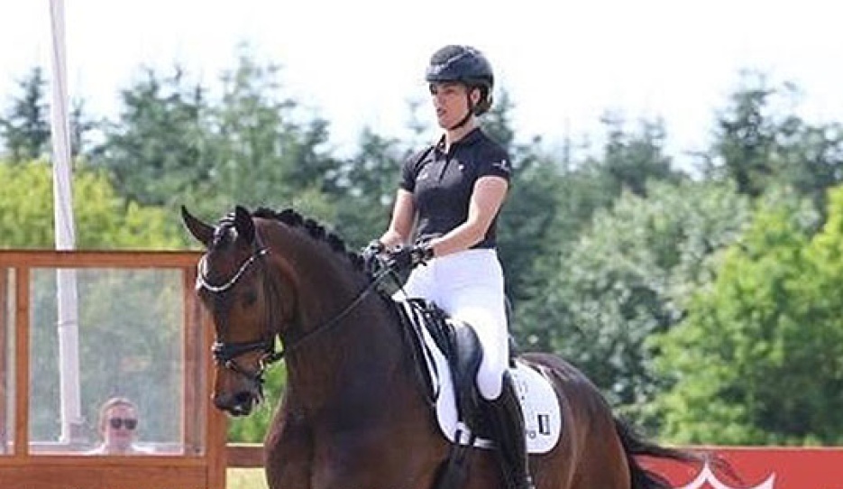 Anne-Mette Strandby Hansen and EVO Ivy Blue at the first Danish WCYH team selection trial :: Photo © Ridehesten