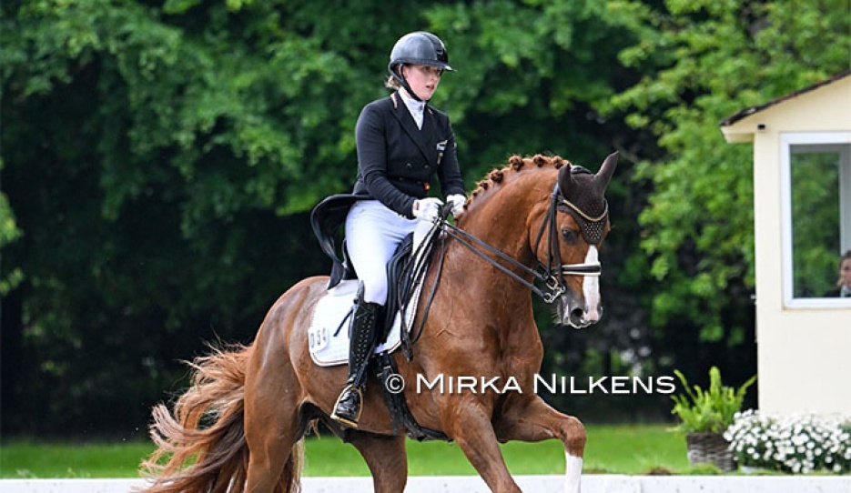 Eve Bartels and Villeneuve at the CDIO-JR Hagen :: Photo © Mirka Nilkens