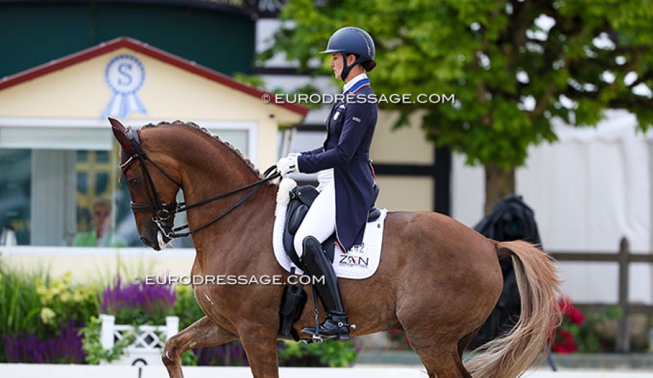 Adrienne Lyle and Helix won the 3* Grand Prix with 70.891% :: Photo © Astrid Appels