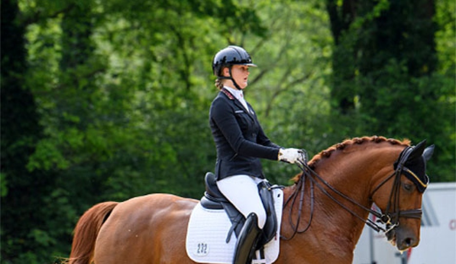 Eva Osing and Destacado at the 2026 Preis der Besten :: Photo © Equitaris