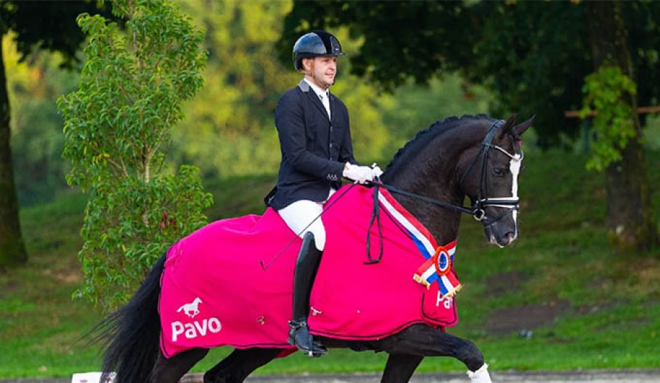 Gerrel Vink and So You Can Dance win the 2026 Pavo Cup Finals :: Photo © Digishots