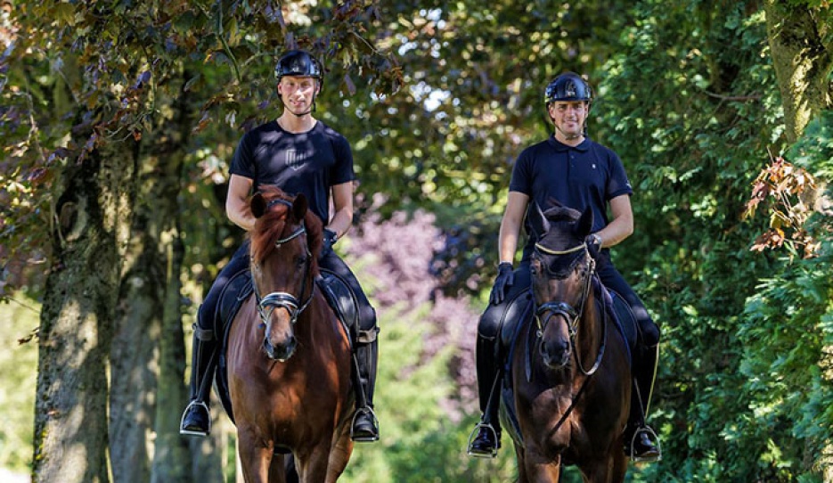lars Ligus and Frederic Wandres move to Gut Einhaus in Herzlake :: Photo © Stefan Lafrentz