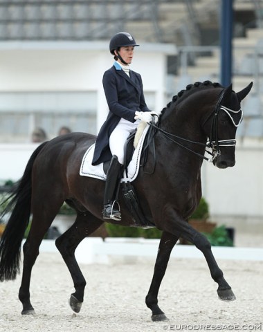 Belgian 2014 WEG team rider Laurence Vanommeslaghe with her new Grand Prix ride Havalon